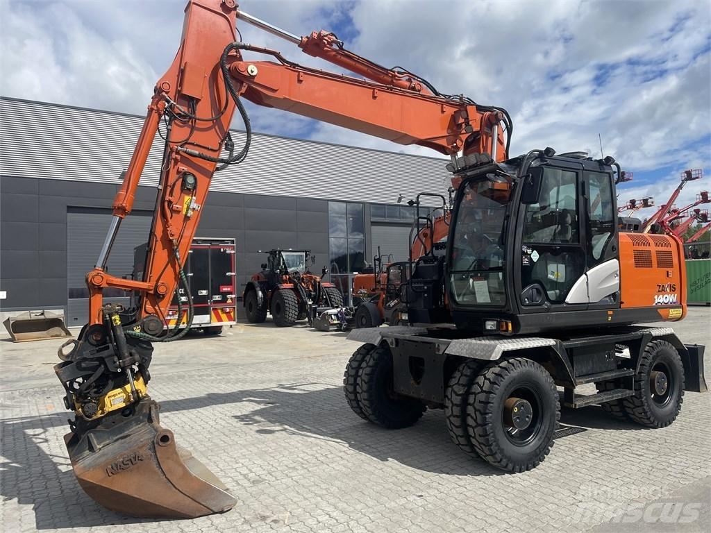 Hitachi ZX 140 W-6 Колесни екскаватори
