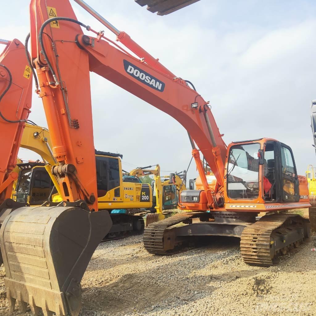 Doosan DX260LC Верижен екскаватор