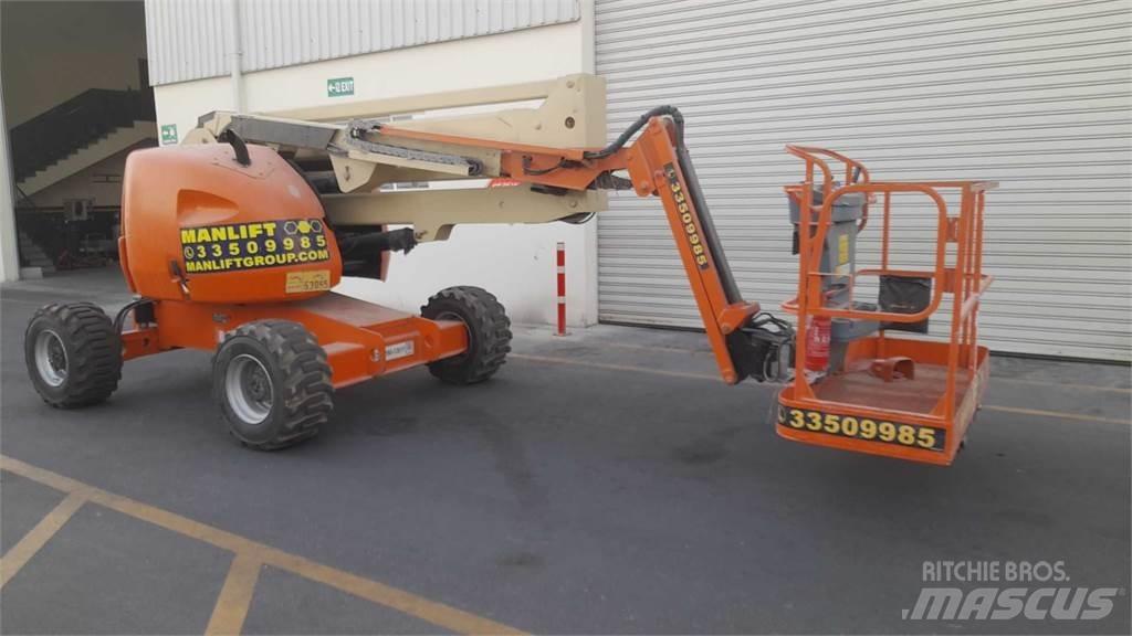 JLG 450AJSII Съчленени стрелови подемници