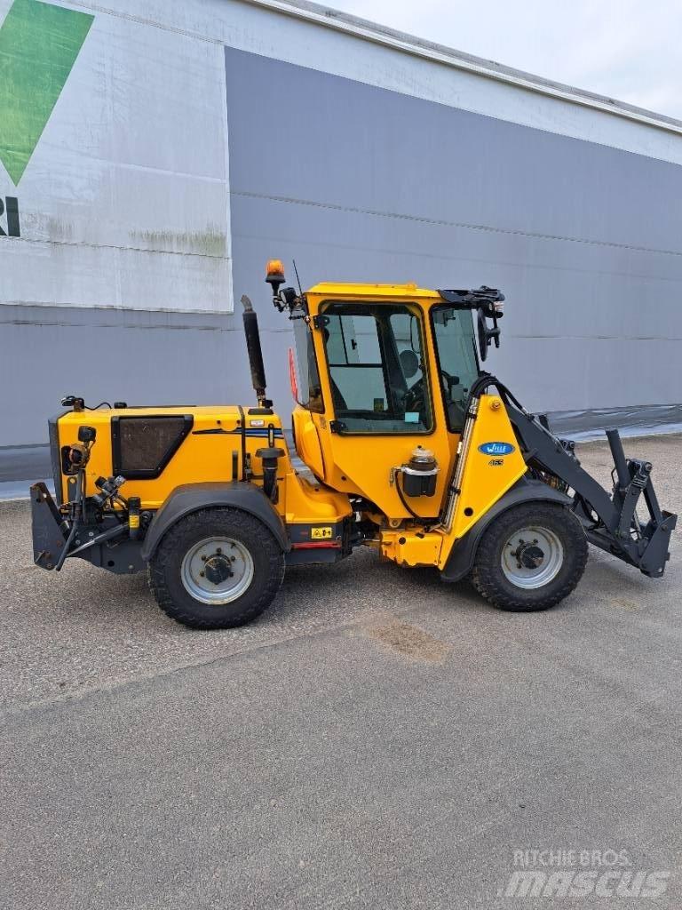 Wille 465 Компактни трактори