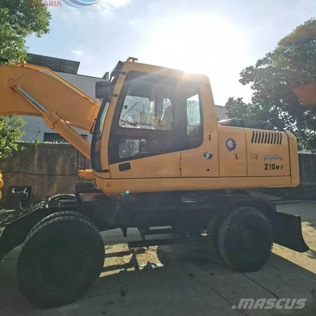 Hyundai r210w-7 Колесни екскаватори