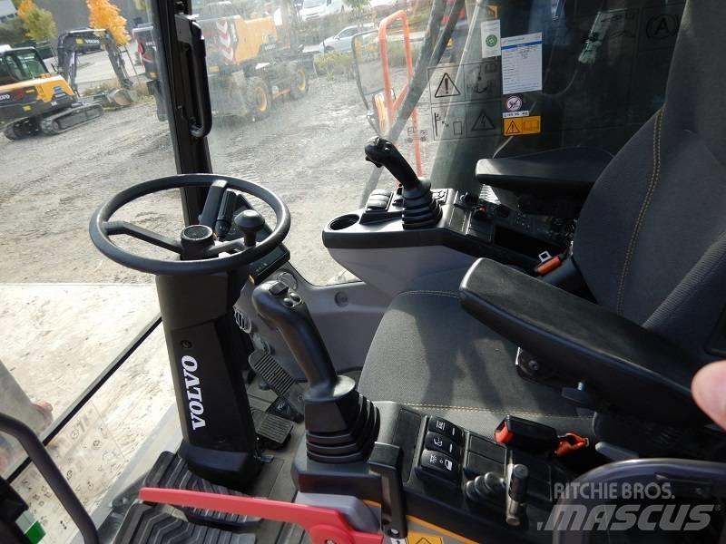 Volvo EW 220 E Колесни екскаватори