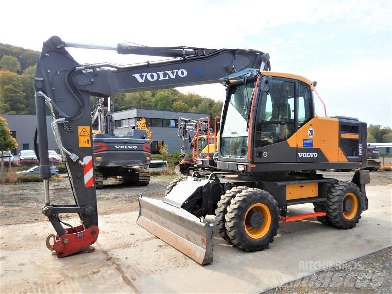 Volvo EW 220 E Колесни екскаватори