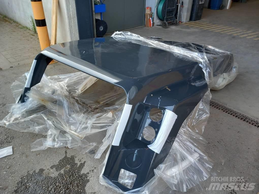 Komatsu HM400-3 HOOD Шаси