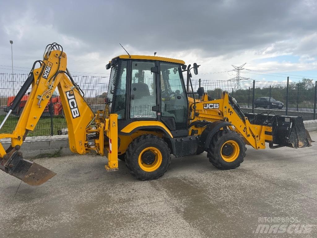 JCB 3 CX / compact Товарач със заден ексватор