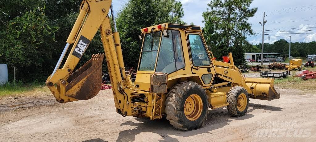 CAT 416 Товарач със заден ексватор