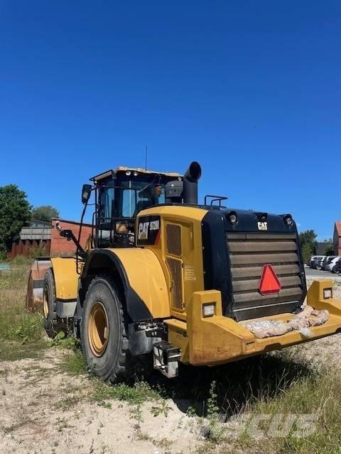 CAT 972 M Колесни товарачи