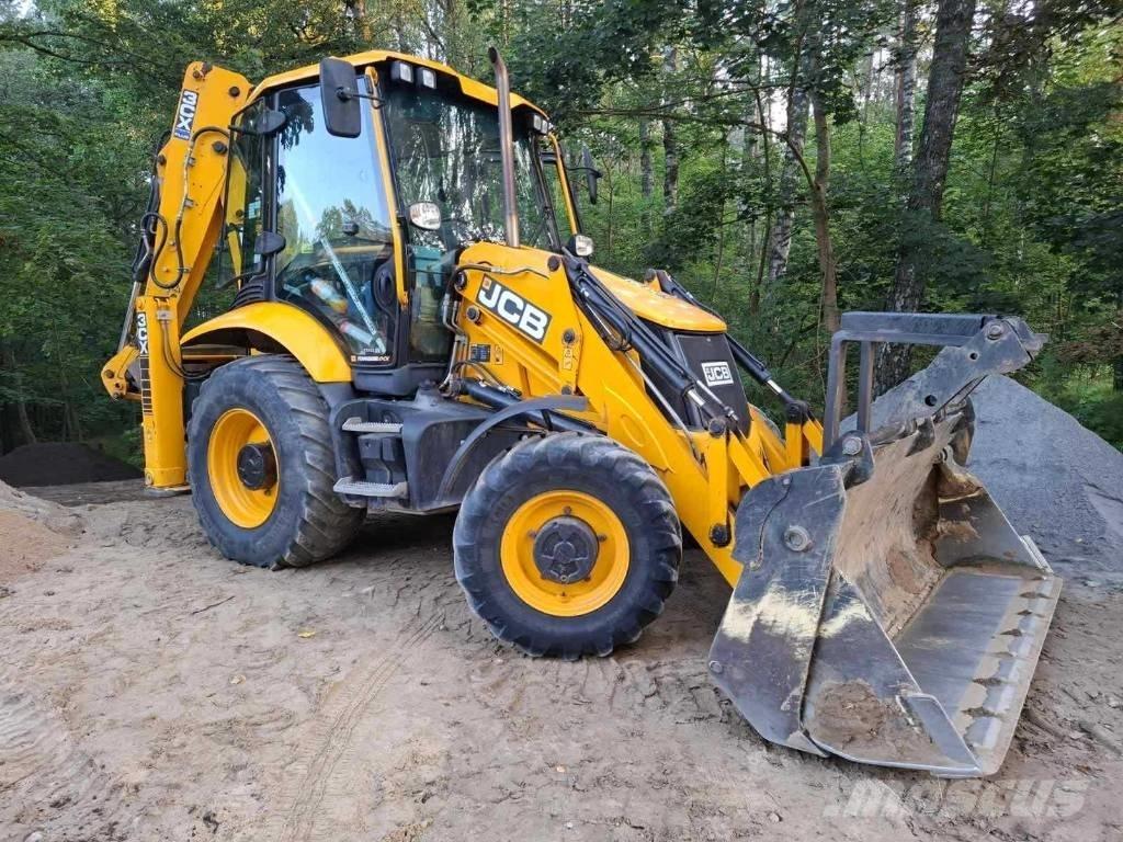 JCB 3CX PLUS Товарач със заден ексватор