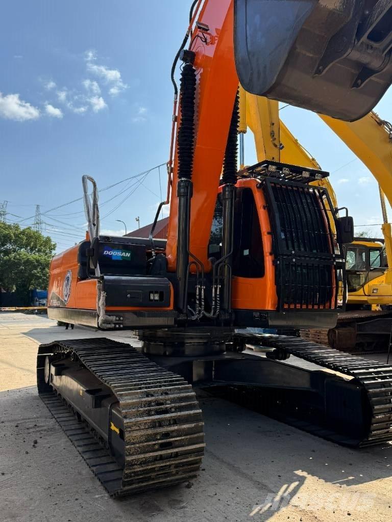 Doosan DX 225 LCA Верижен екскаватор