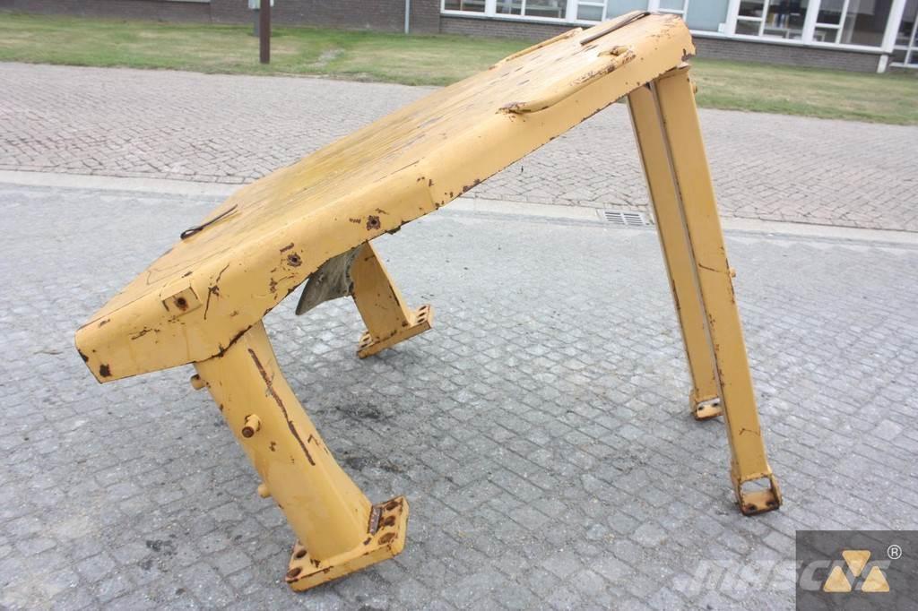 CAT D8N O-rops cab Кабини