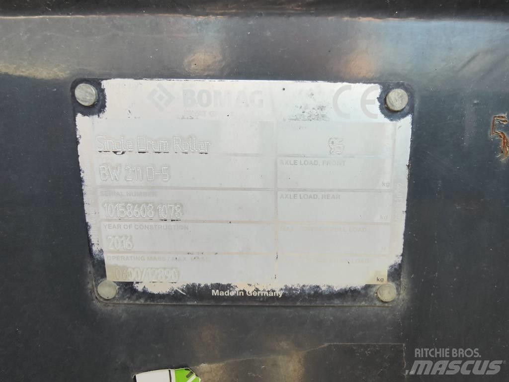 Bomag BW 211 D-50 Пневматични гумени  ролки
