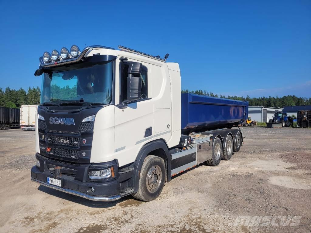 Scania R520 Камиони с кран с кука