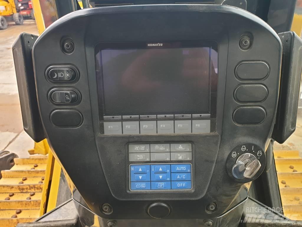 Komatsu D 65 WX-17 Верижни булдозери
