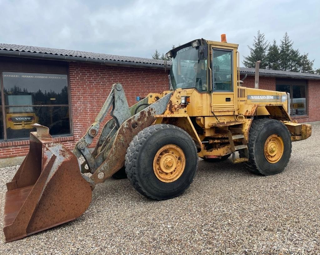 Volvo L90C Колесни товарачи