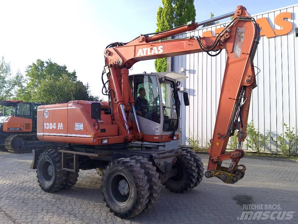 Atlas AB1304M Колесни екскаватори