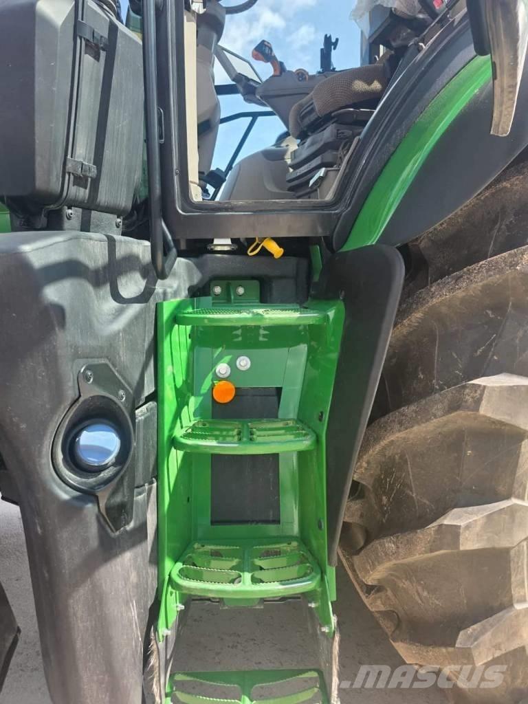 John Deere 6R 230 Трактори