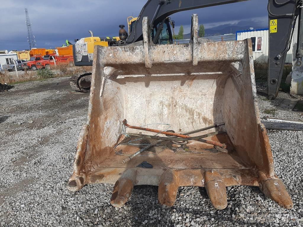 Hitachi ZX 670 LC H Верижен екскаватор