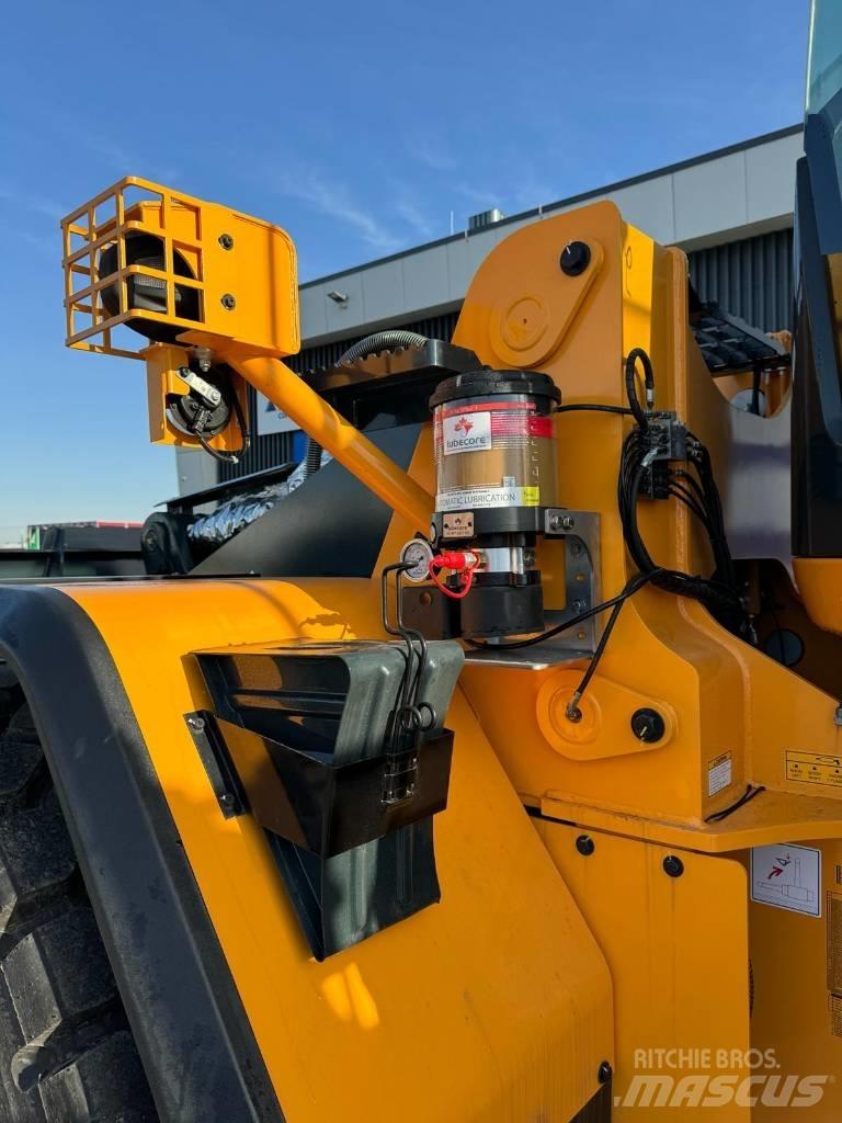 Hyundai HL960A HD Колесни товарачи