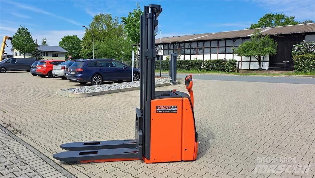 Linde L20 Колички високоповдигачи с теглич