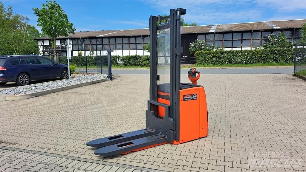 Linde L20 Колички високоповдигачи с теглич