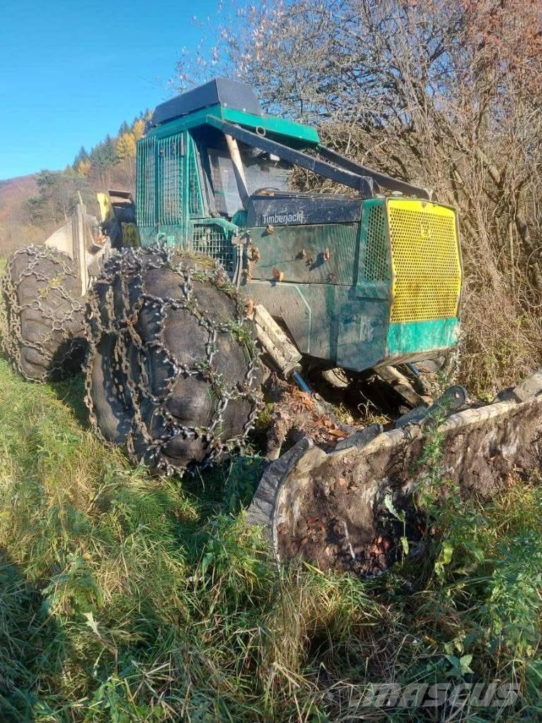 Timberjack 240C Скидери
