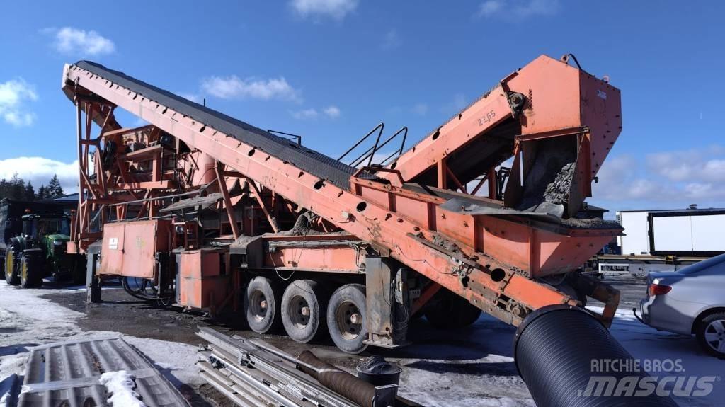 Metso GP 300 Мобилни трошачки
