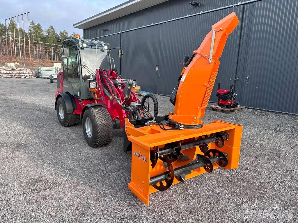 Weidemann 1880 Компактни трактори