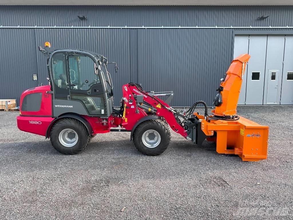 Weidemann 1880 Компактни трактори