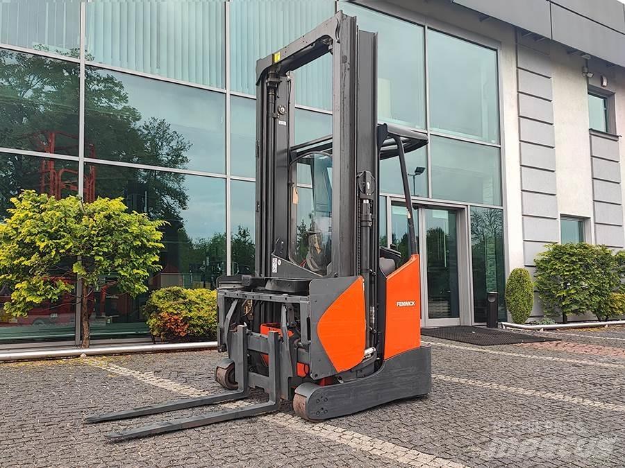 Linde R14X-03 Ретрак/ Високоповдигач с изместване на вилката напред