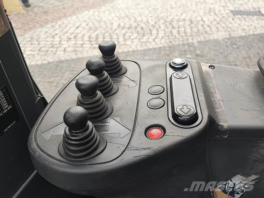 Linde R14X-03 Ретрак/ Високоповдигач с изместване на вилката напред