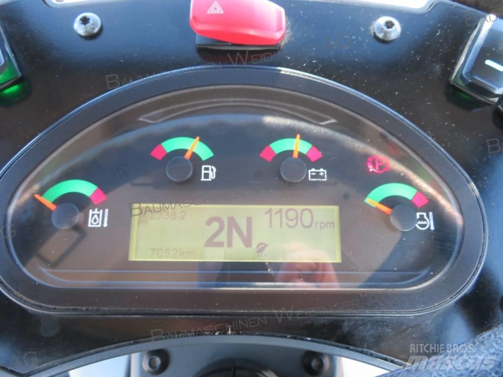 CAT 906M Колесни товарачи