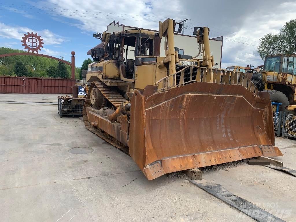 CAT D 8 R II Верижни булдозери
