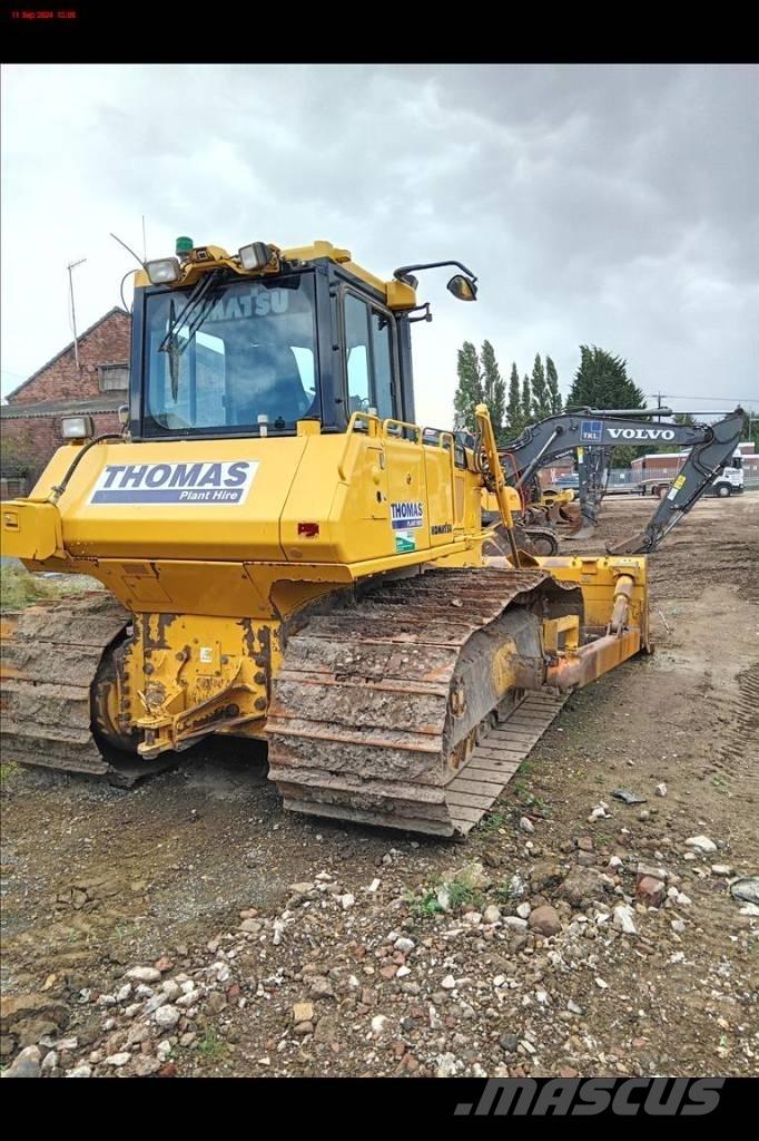Komatsu D 65 PX-18 Верижни булдозери
