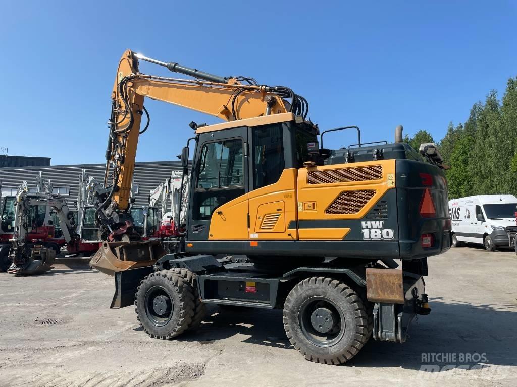 Hyundai HW 180 Колесни екскаватори