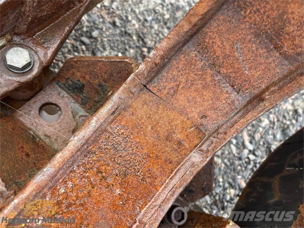 Valmet 840 Други компоненти