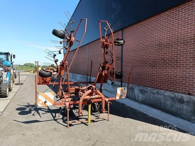 Kuhn GF6301 MH Гребла и сенообръщачки