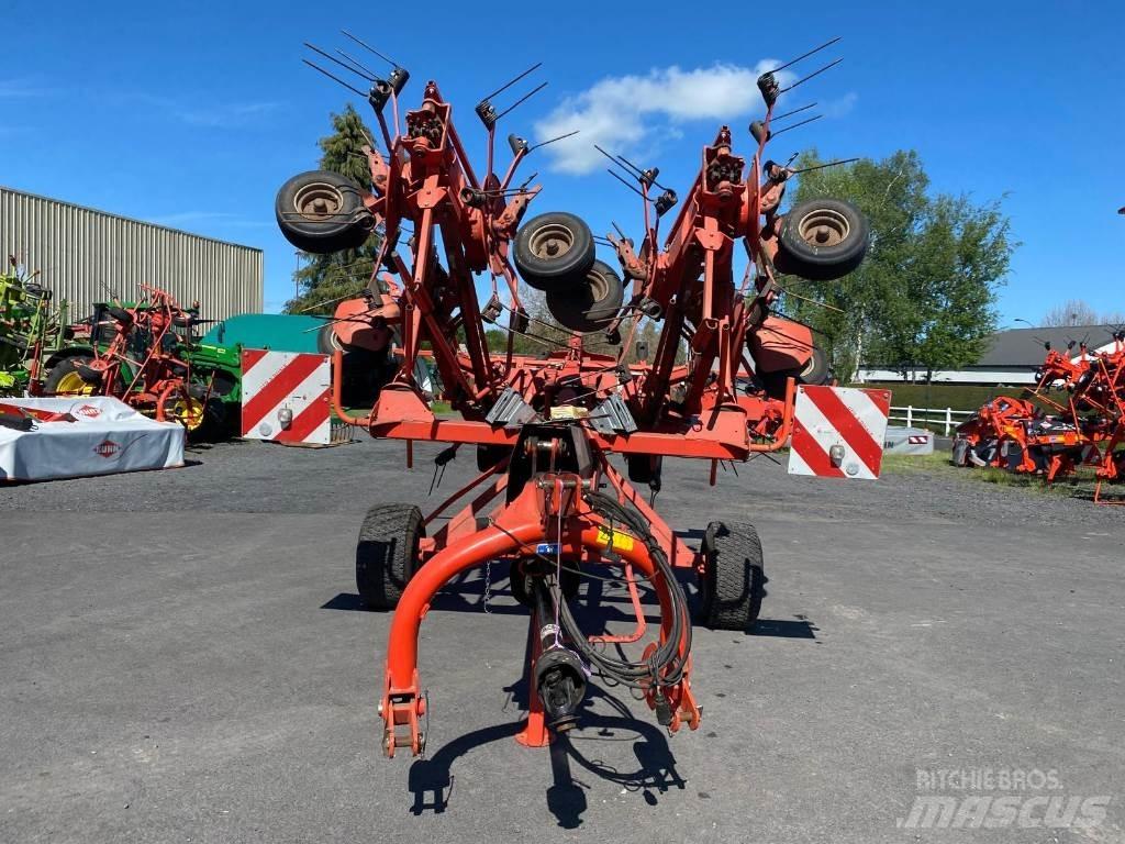 Kuhn GF8702T Гребла и сенообръщачки
