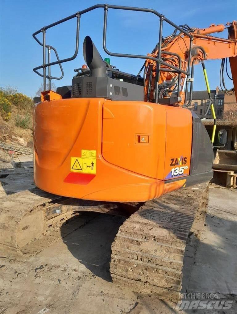 Hitachi ZX 135 US-6 Верижен екскаватор