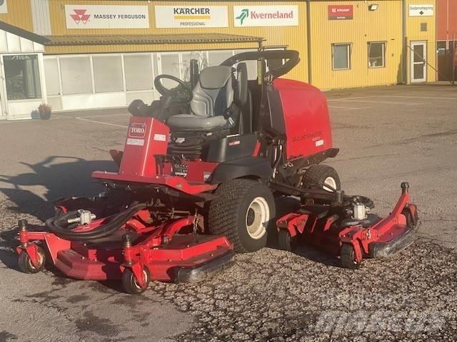 Toro 4000 Тракторни косачки