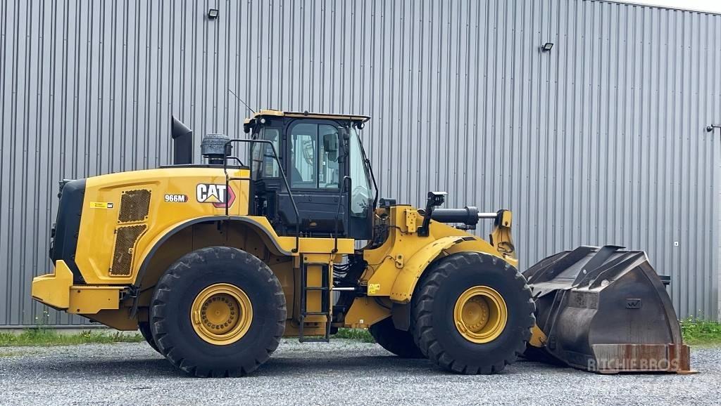 CAT 966 M Колесни товарачи