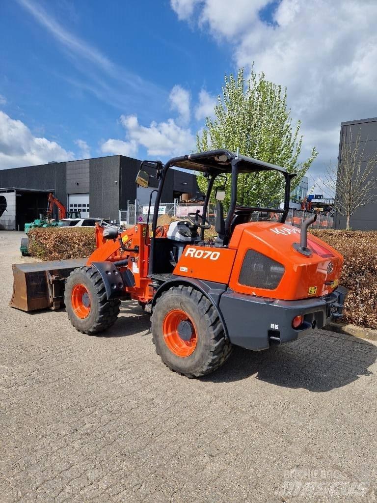 Kubota R 070 Колесни товарачи
