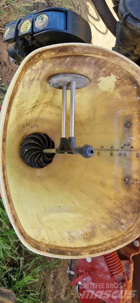 Hardi Ranger 2500 Прикачни пръскачки
