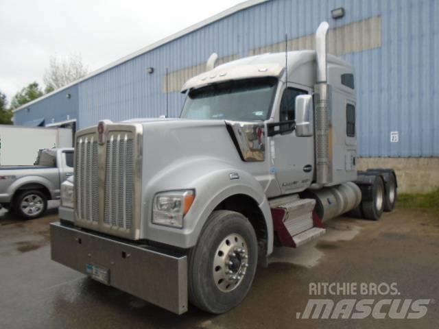 Kenworth W 990 Влекачи