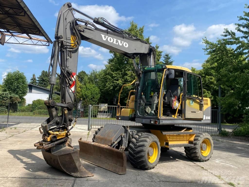 Komatsu EW 140 C Колесни екскаватори