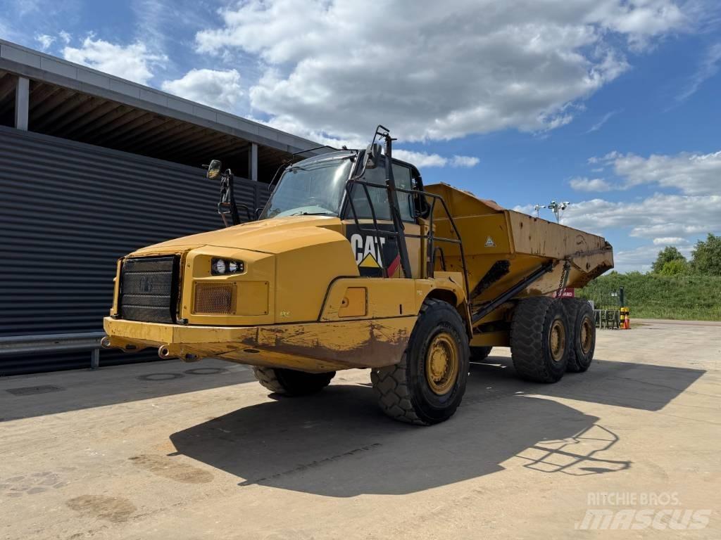 CAT 730C Дъмпери/моторни превозни средства