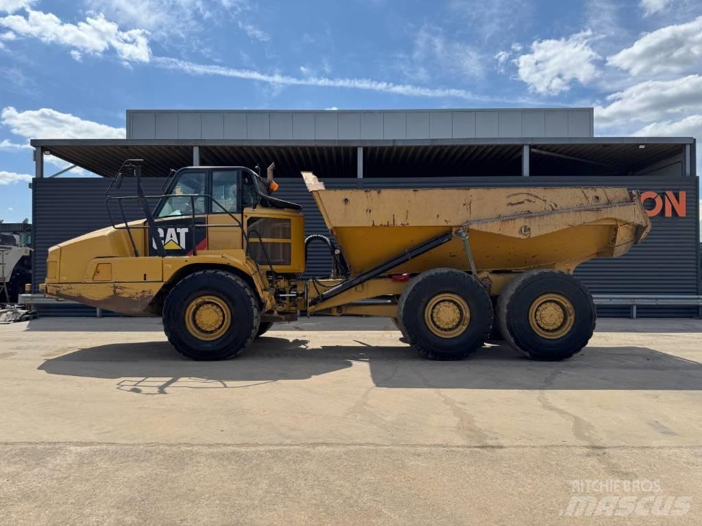 CAT 730C Дъмпери/моторни превозни средства
