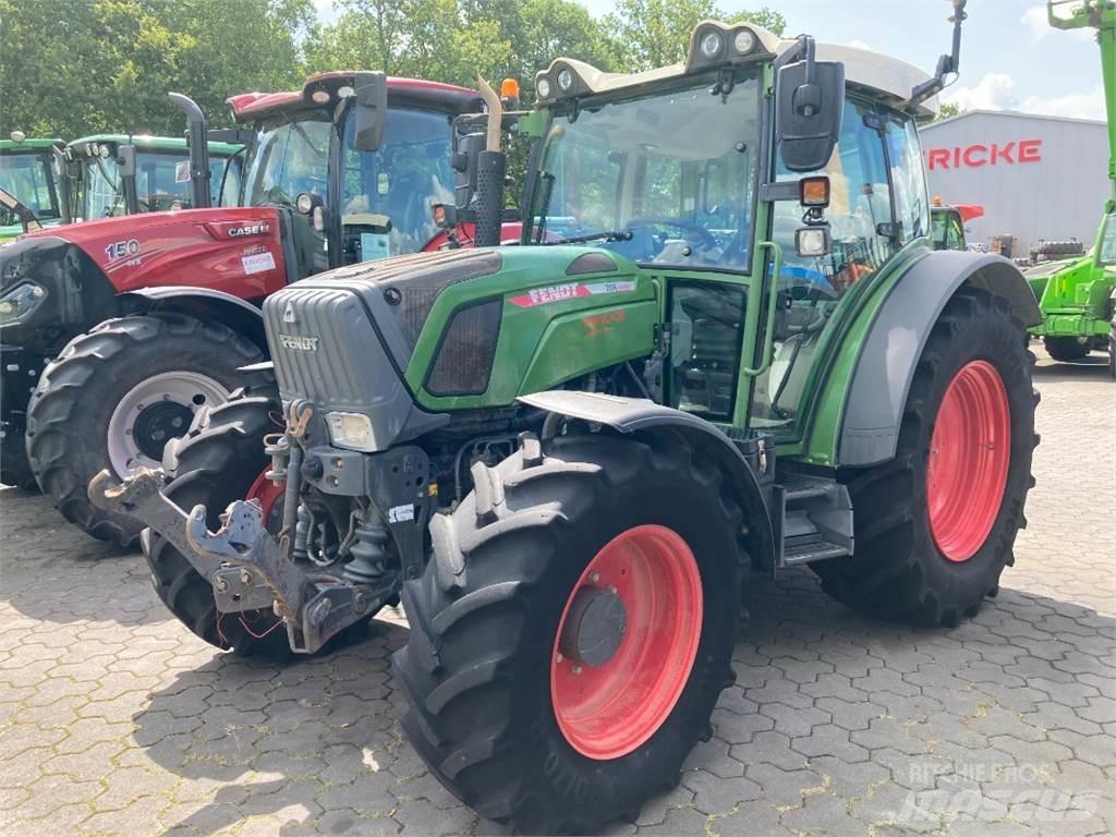 Fendt 208 Vario Трактори