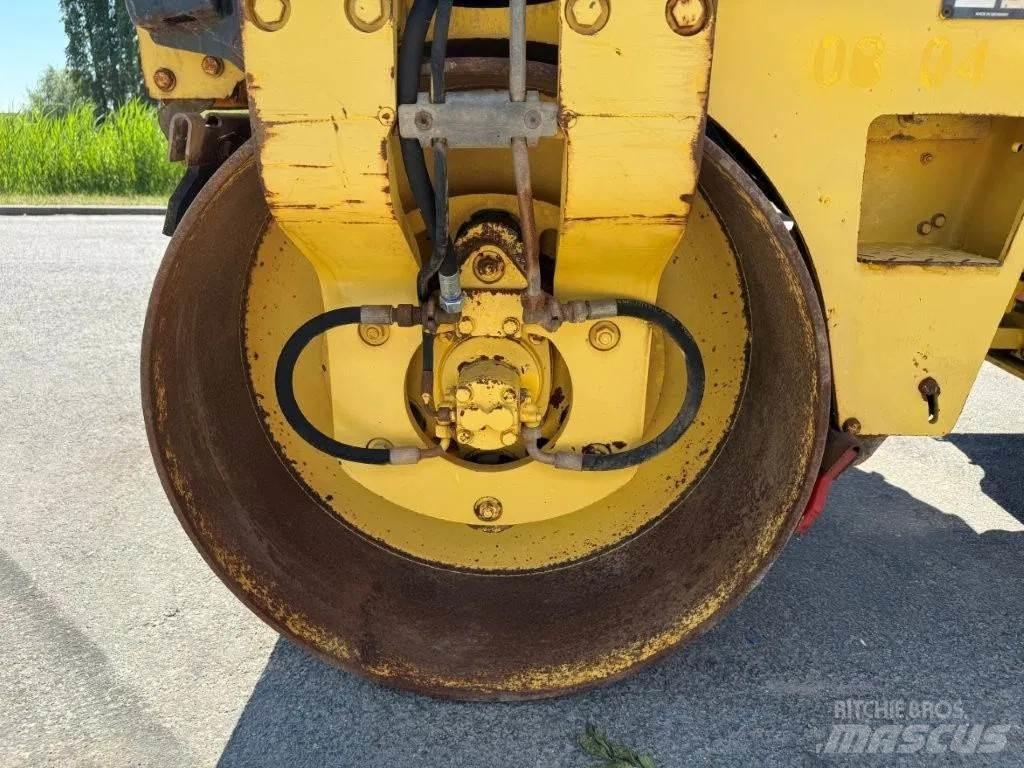 Bomag BW135AD Двойни барабанни ролки
