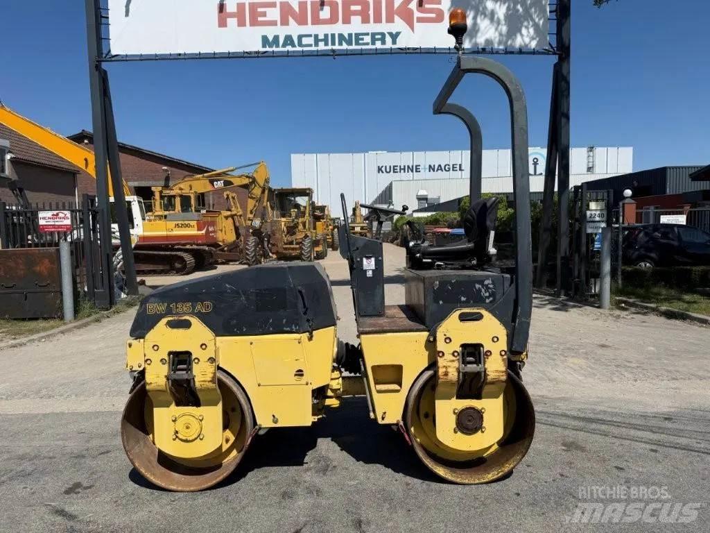 Bomag BW135AD Двойни барабанни ролки
