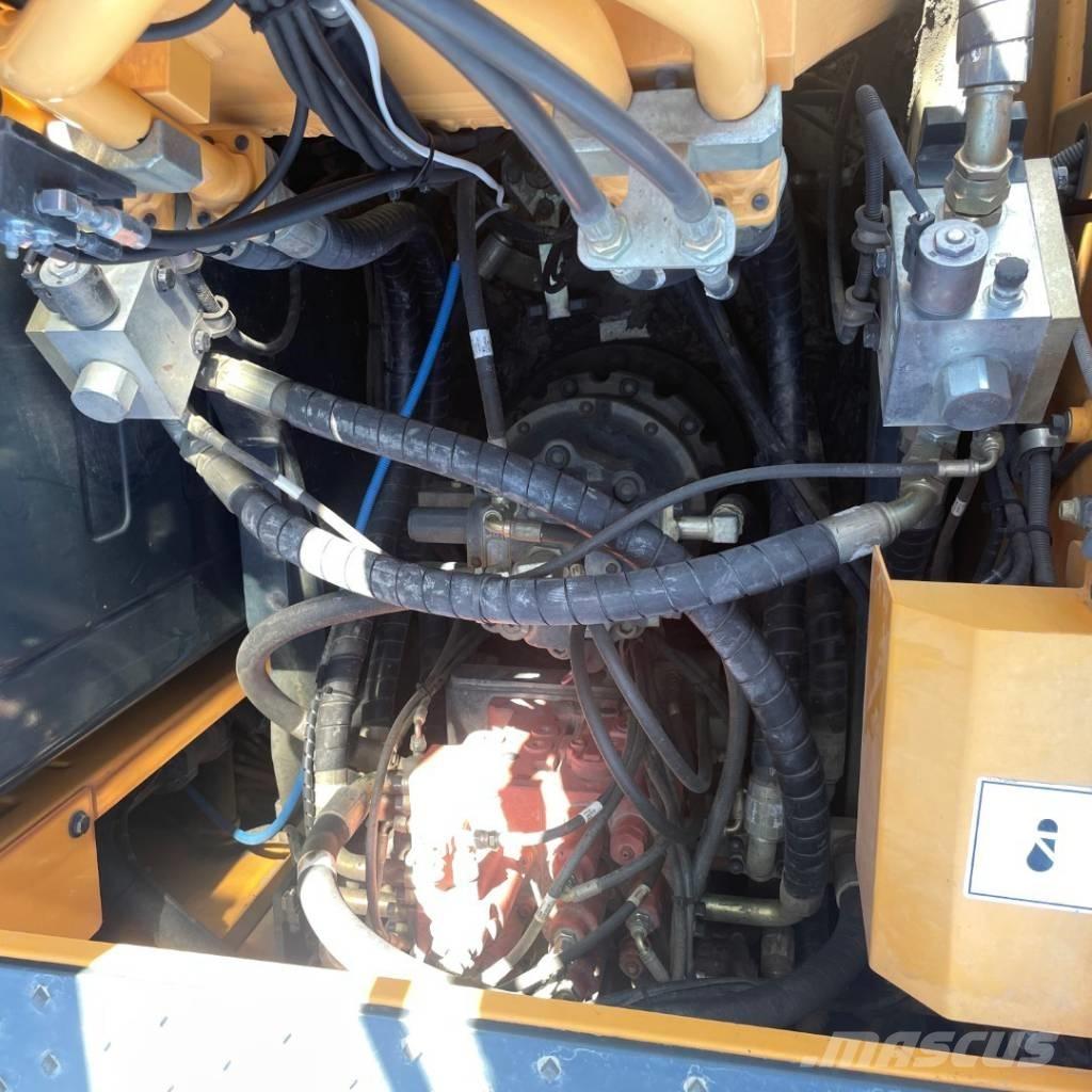 Hyundai HX220L Верижен екскаватор